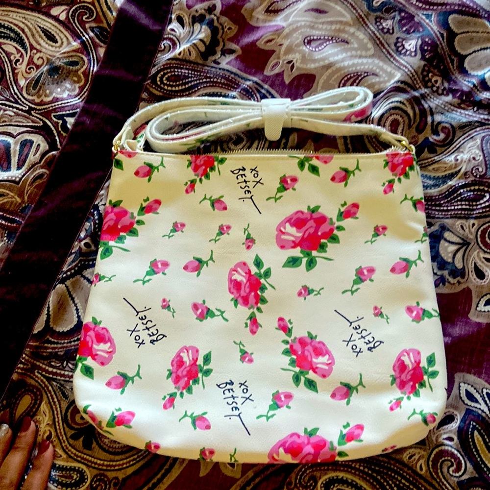 Betsey Johnson crossbag